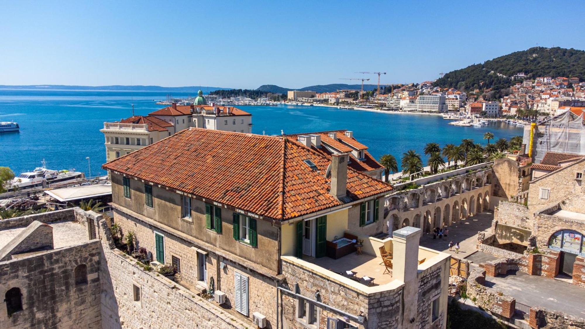 Апартаменты Terazza Grande In Diocletian Tower Сплит Экстерьер фото